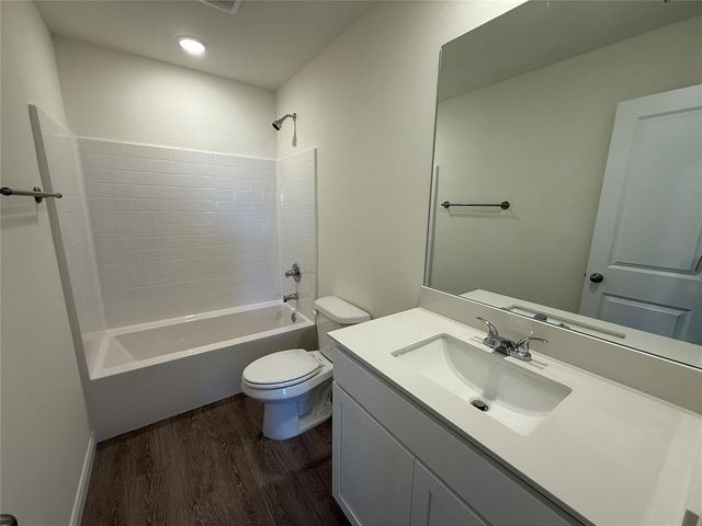 21240 SE 32nd Street, Harrah, OK 73045