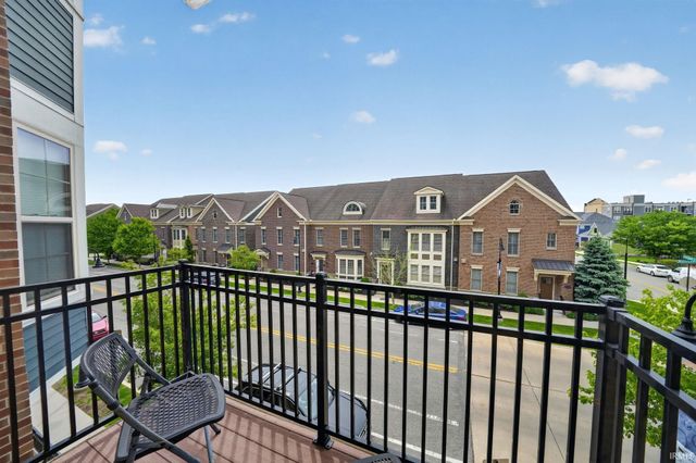 1145 Napoleon St Apt 206, South Bend, IN 46617