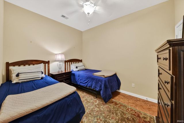 1145 Napoleon St Apt 206, South Bend, IN 46617