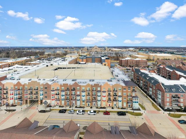 1145 Napoleon St Apt 206, South Bend, IN 46617