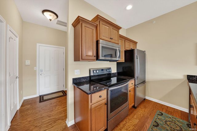 1145 Napoleon St Apt 206, South Bend, IN 46617