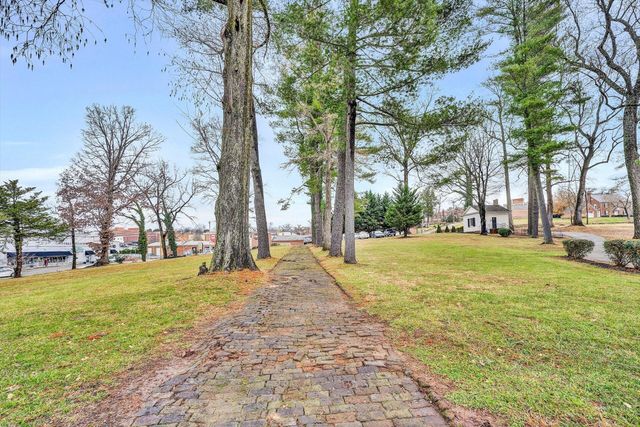 50 FLOYD AVE, Rocky Mount, VA 24151