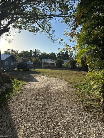 19856 Adams RD, Fort Myers, FL 33908