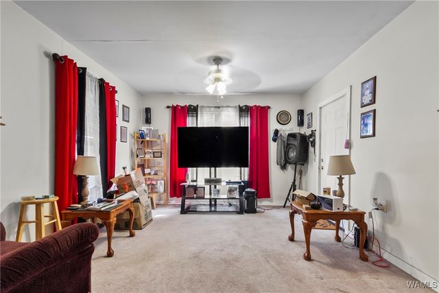 2114 Woodland Road, Tuscaloosa, AL 35404