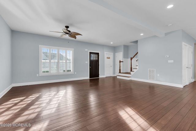 4 Conor Court, Bayville, NJ 08721