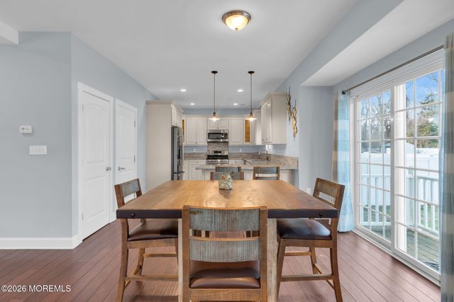 4 Conor Court, Bayville, NJ 08721