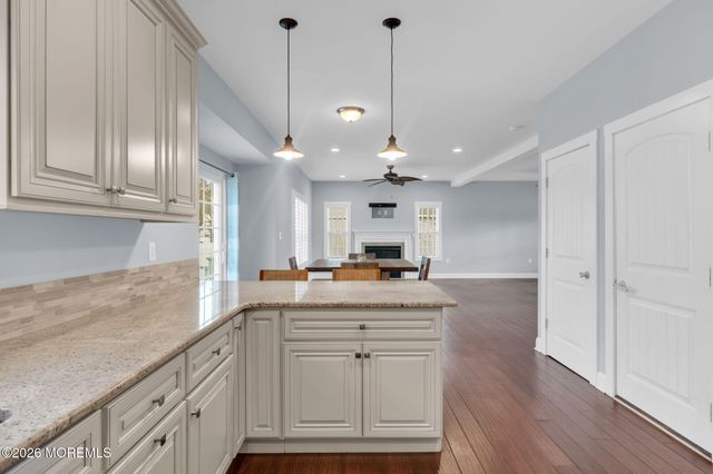 4 Conor Court, Bayville, NJ 08721