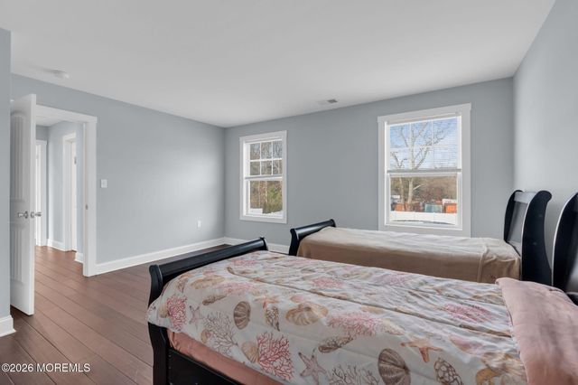 4 Conor Court, Bayville, NJ 08721