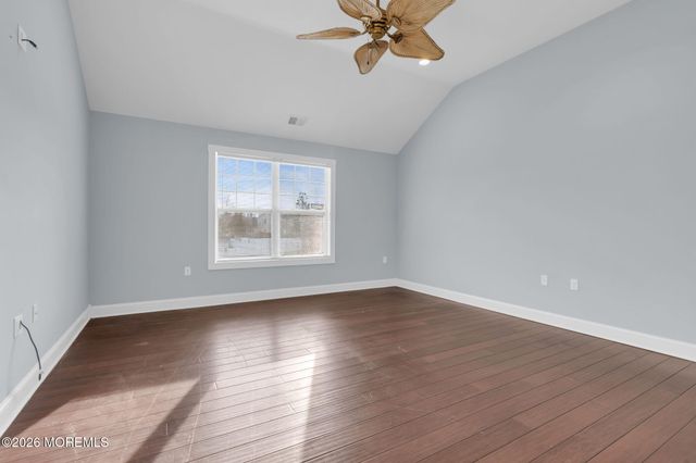 4 Conor Court, Bayville, NJ 08721