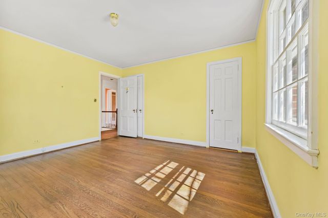 4 Tompkins Road, Scarsdale, NY 10583