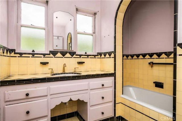 5703 Kauffman Avenue, Temple City, CA 91780