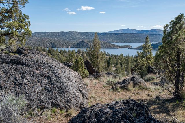 9868 SE Pavati Drive, Prineville, OR 97754