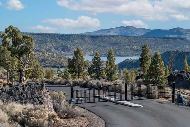 9868 SE Pavati Drive, Prineville, OR 97754