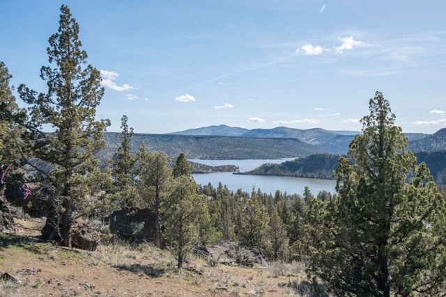 9868 SE Pavati Drive, Prineville, OR 97754