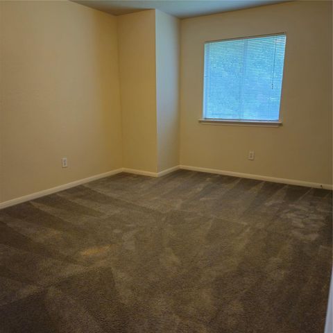 42 Drifting Shadows Circle, Conroe, TX 77385