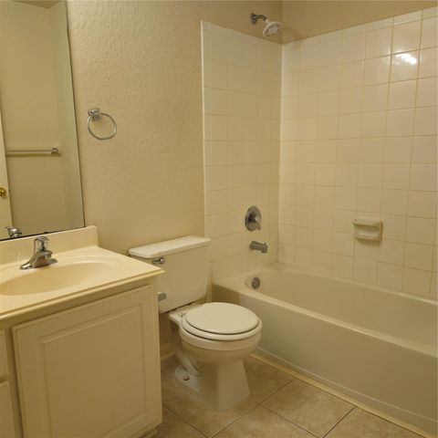 42 Drifting Shadows Circle, Conroe, TX 77385