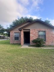 5328 Carol Avenue, Fort Worth, TX 76105