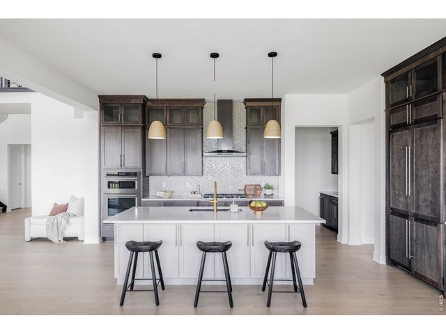 6638 S White Crow Ct, Aurora, CO 80016