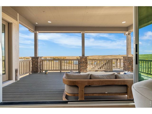 6638 S White Crow Ct, Aurora, CO 80016
