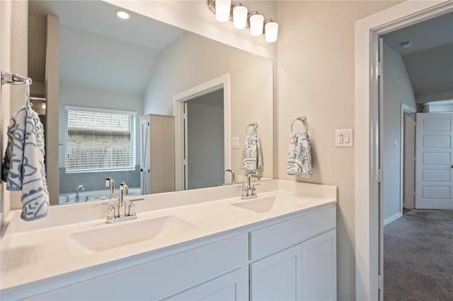 2107 Santa Ana Way, Baytown, TX 77523