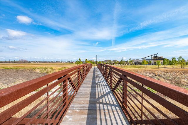 2107 Santa Ana Way, Baytown, TX 77523