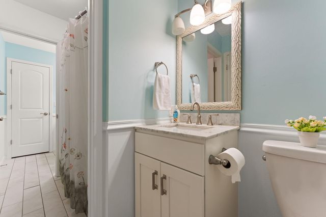 875 Forest Glen Drive, Valparaiso, IN 46385