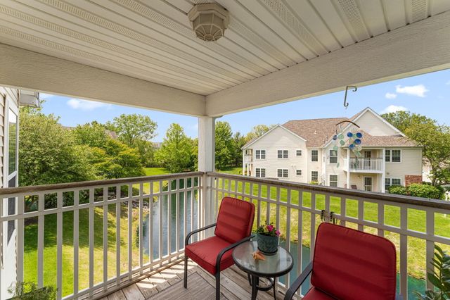 875 Forest Glen Drive, Valparaiso, IN 46385