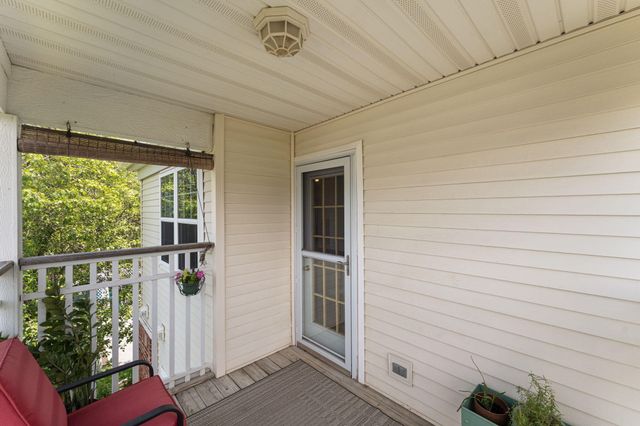 875 Forest Glen Drive, Valparaiso, IN 46385