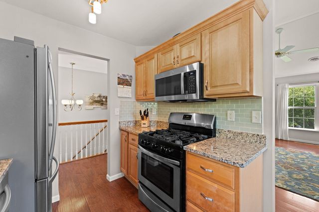 875 Forest Glen Drive, Valparaiso, IN 46385
