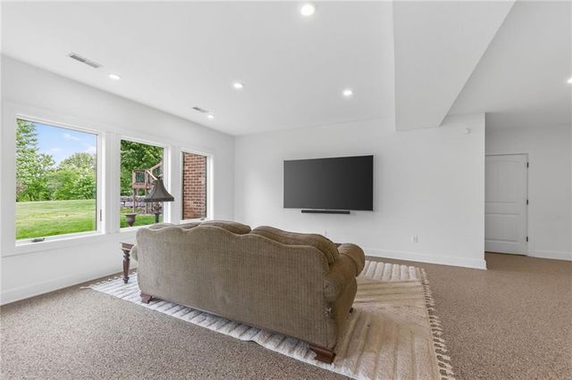 14010 NE 121st Street, Kearney, MO 64060