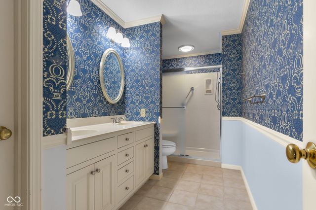 2712 Wildwood Place, Columbus, IN 47201