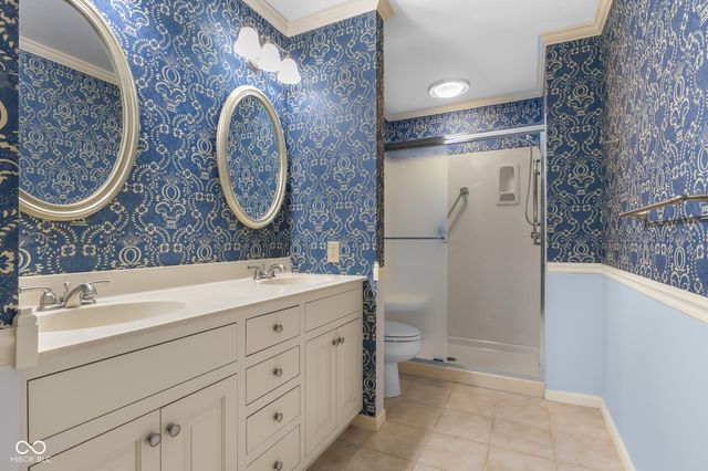 2712 Wildwood Place, Columbus, IN 47201