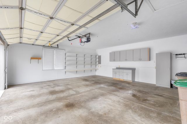 2712 Wildwood Place, Columbus, IN 47201