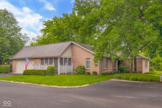 2712 Wildwood Place, Columbus, IN 47201