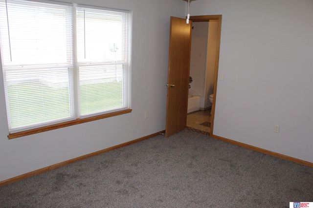 2400 Ramsey Road, Lincoln, NE 68524