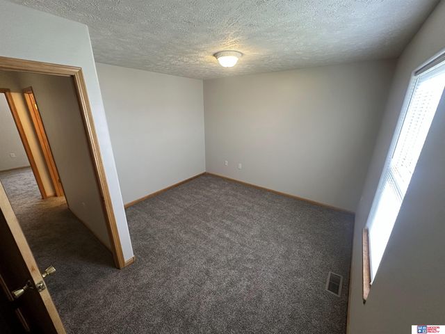 2400 Ramsey Road, Lincoln, NE 68524