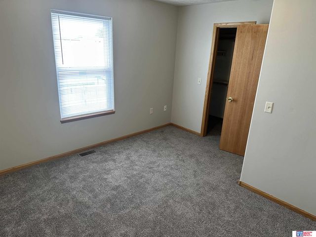 2400 Ramsey Road, Lincoln, NE 68524