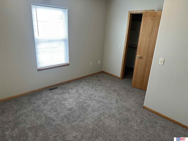 2400 Ramsey Road, Lincoln, NE 68524