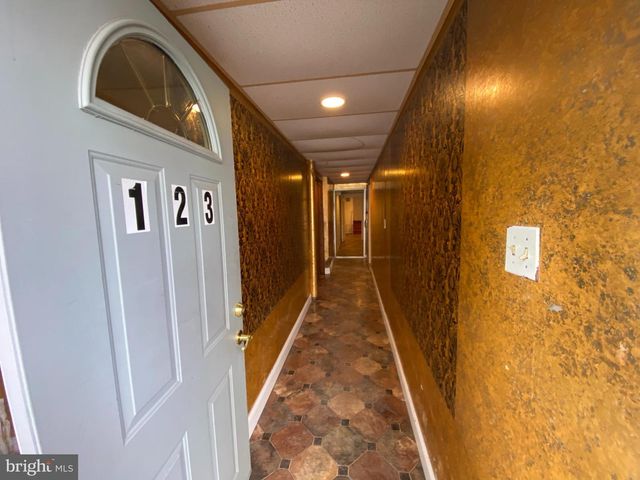 123 E BRISTOL RD, Feasterville Trevose, PA 19053