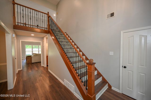 5805 S Manor Cove, Olive Branch, MS 38654