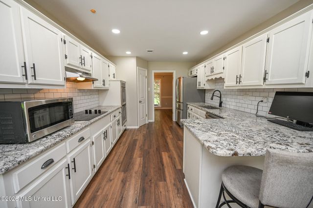 5805 S Manor Cove, Olive Branch, MS 38654