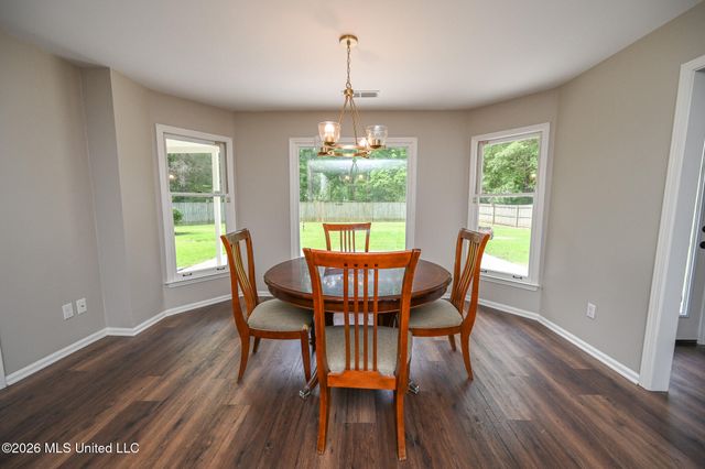 5805 S Manor Cove, Olive Branch, MS 38654