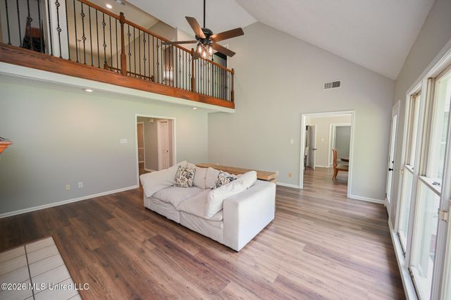 5805 S Manor Cove, Olive Branch, MS 38654