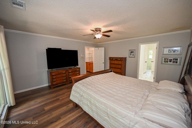 5805 S Manor Cove, Olive Branch, MS 38654