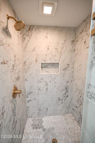 5805 S Manor Cove, Olive Branch, MS 38654