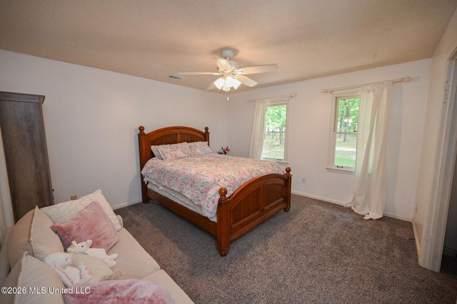 5805 S Manor Cove, Olive Branch, MS 38654