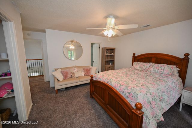 5805 S Manor Cove, Olive Branch, MS 38654