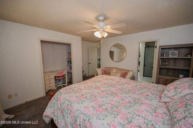 5805 S Manor Cove, Olive Branch, MS 38654