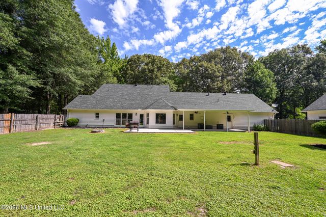 5805 S Manor Cove, Olive Branch, MS 38654