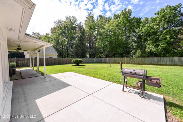 5805 S Manor Cove, Olive Branch, MS 38654